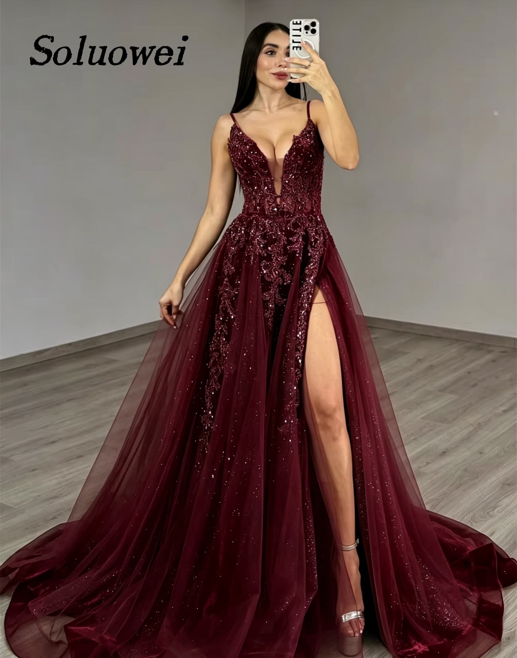 Özelleştirilmiş A-Line Derin V - Briar Cosplay Prop incelemesi ve fiyatı